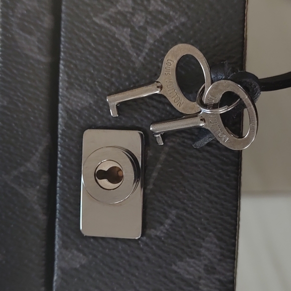 LOUIS VUITTON Limited Edition THE Briefcase Monogram Eclipse - Picture 12 of 16